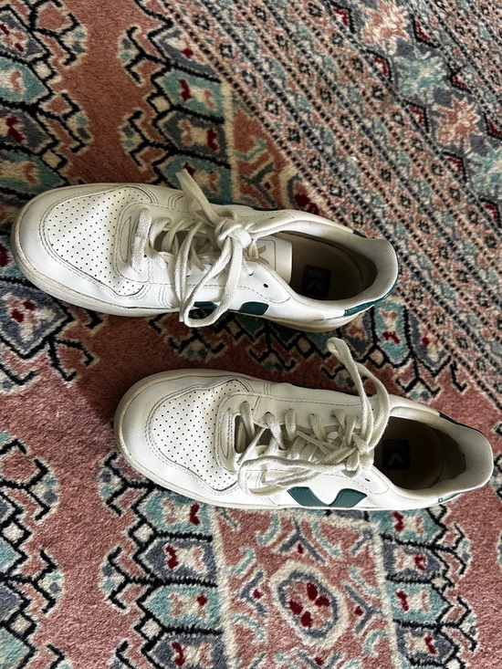 Veja V10 - Picture 3 of 8